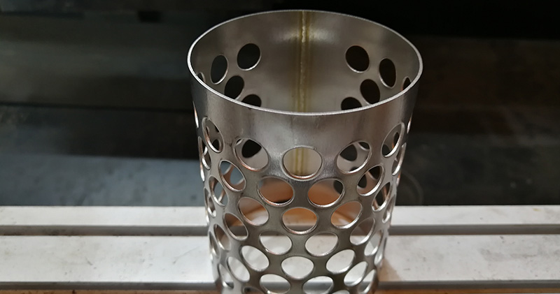 First in the World visual positioning laser cutting machine for auto exhaust parts
