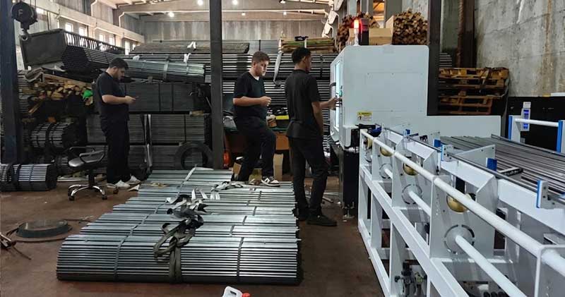 Türkiye Fason Metal İşleme Sektöründe Başarı Hikayesi: LX-GL70 Yuvarlak Boru Lazer Kesim Makinesi Türkiye Fason Metal İşleme Sektöründe Başarı Hikayesi: LX-GL70 Yuvarlak Boru Lazer Kesim Makinesi